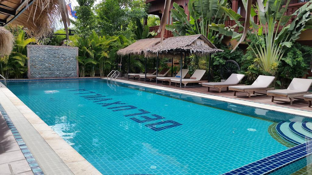 Delux Villa Battambang Exterior photo