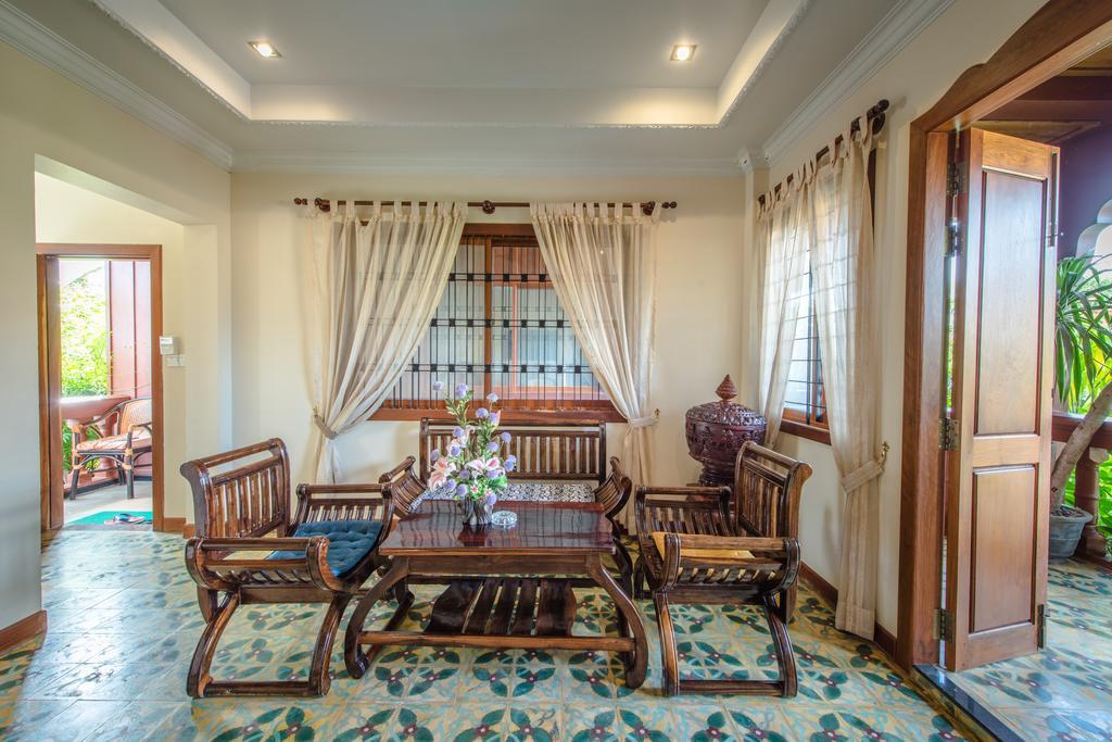 Delux Villa Battambang Exterior photo