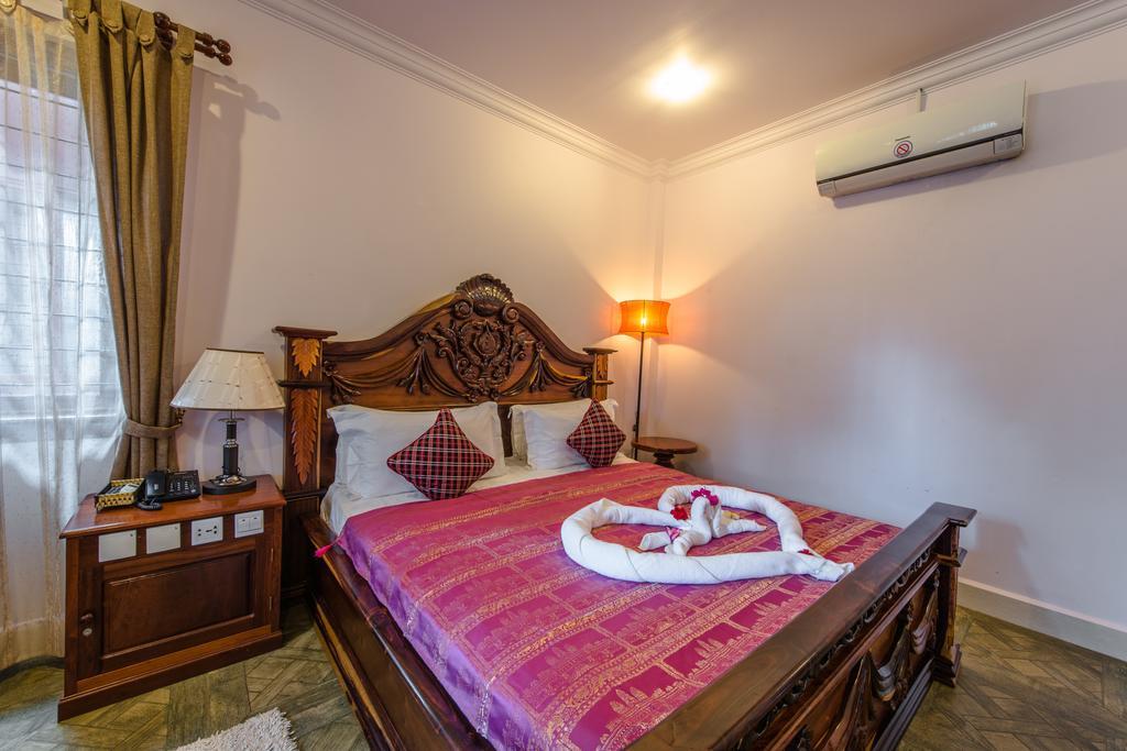 Delux Villa Battambang Exterior photo