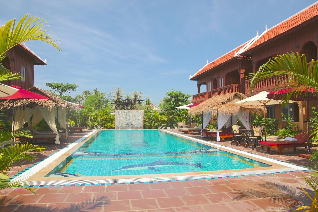 Delux Villa Battambang Room photo