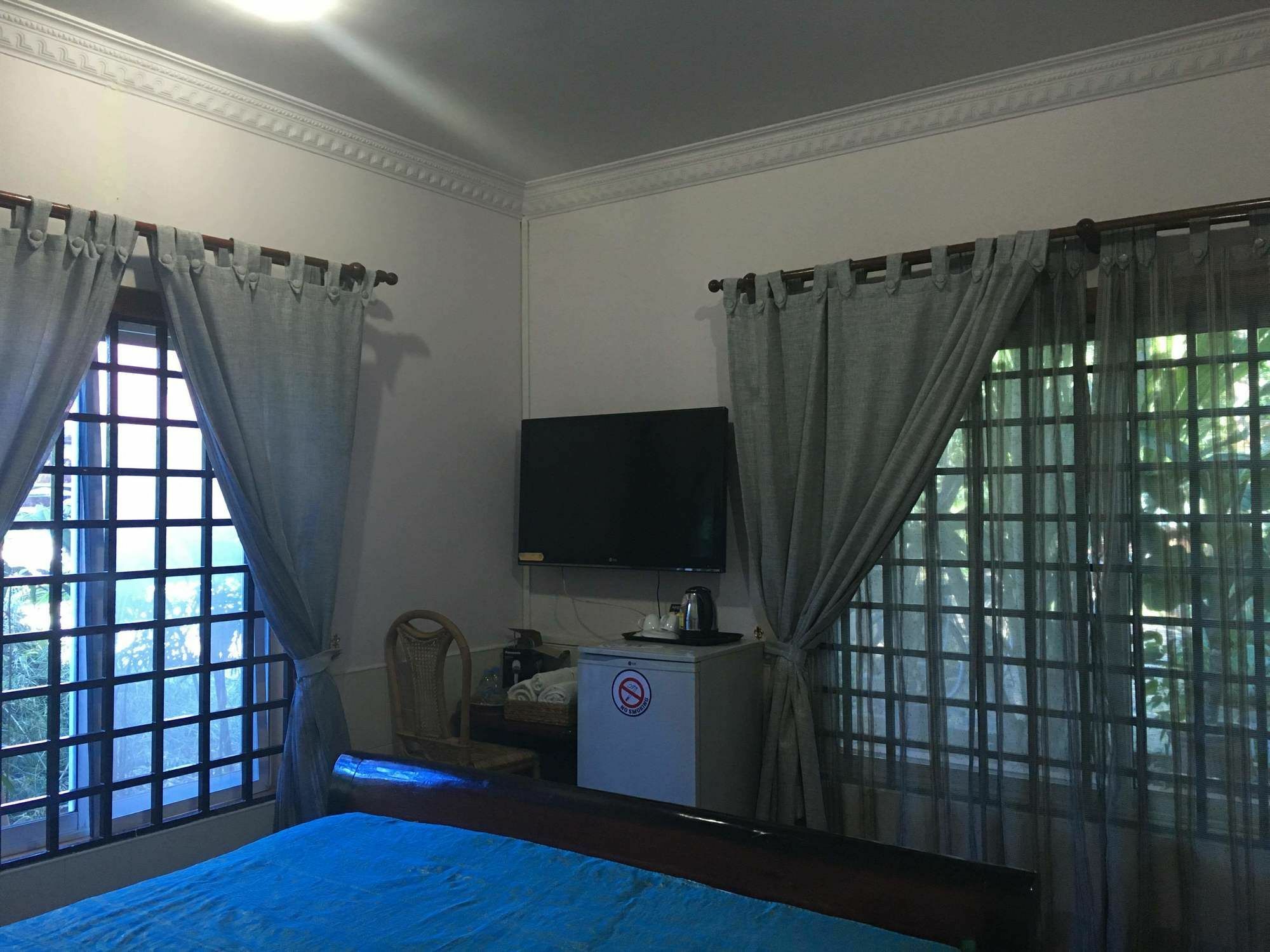 Delux Villa Battambang Exterior photo